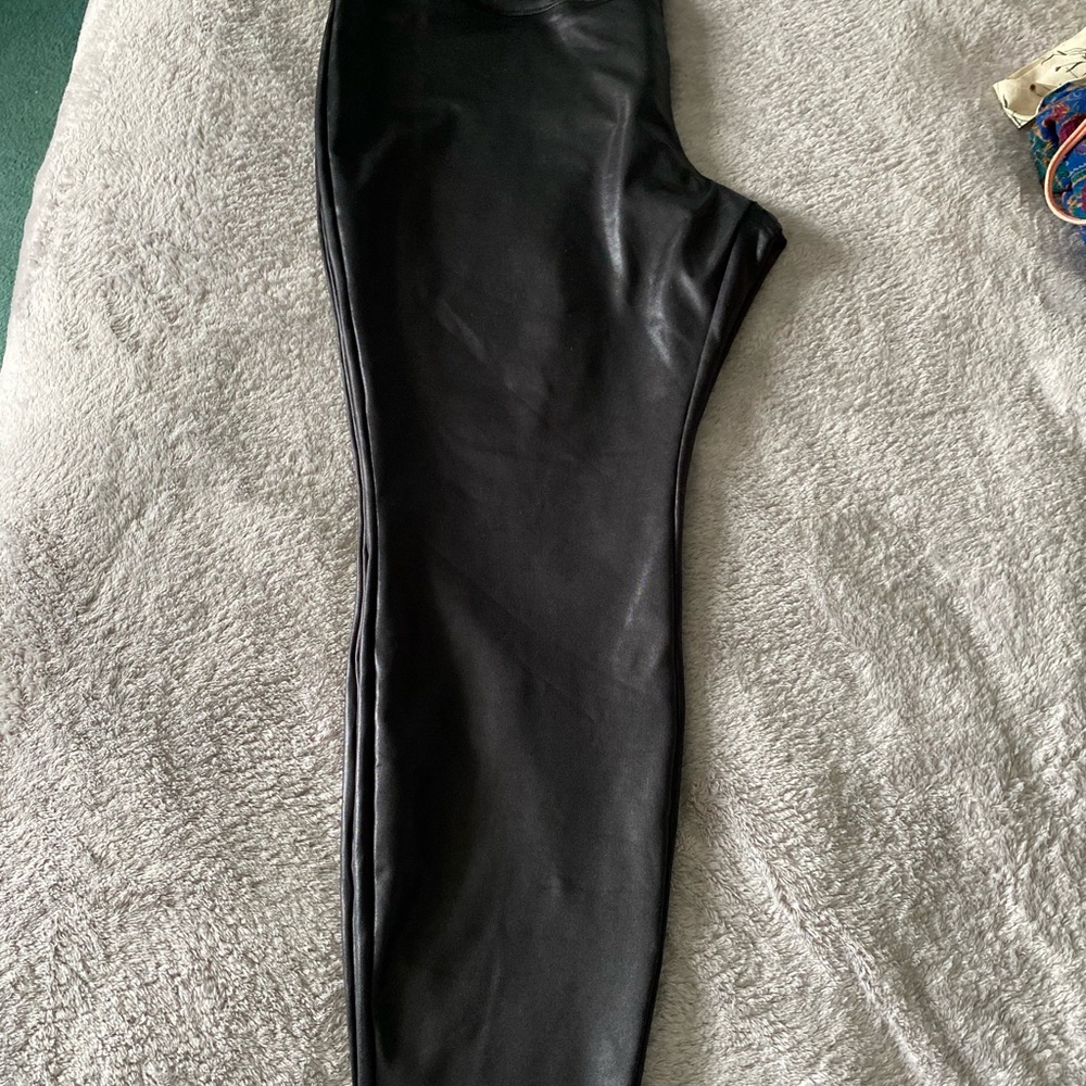 Faux leather leggings